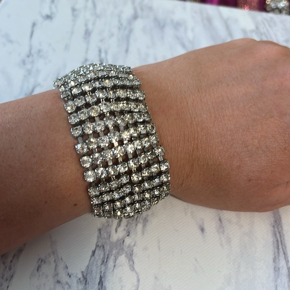 Vintage Wide Rhinestone Stretch Cuff Bracelet – Mid-Century Glam - Picture 10 of 10